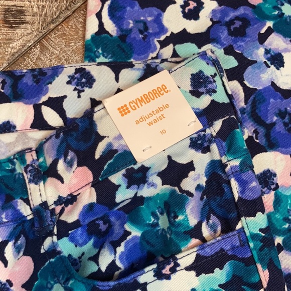 Gymboree NWT floral jeans. Size 10. - Picture 3 of 4